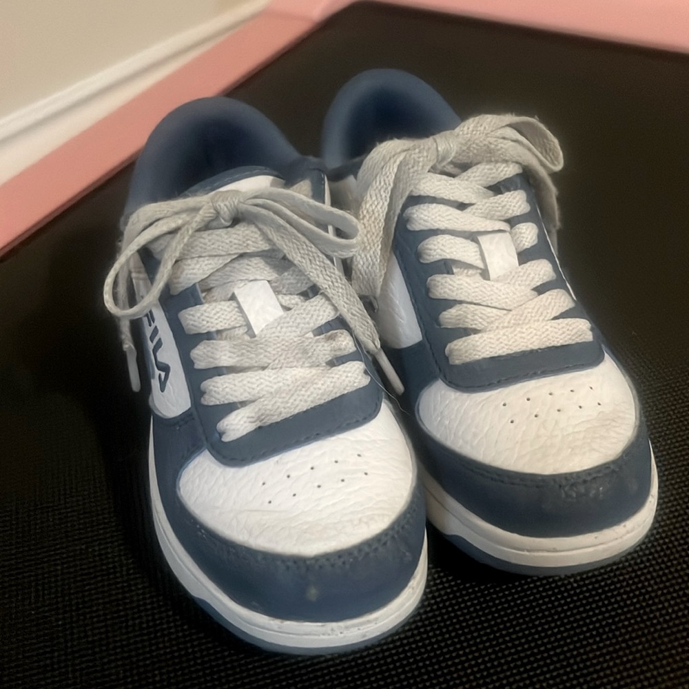 Boys Fila Sneakers Size 12
